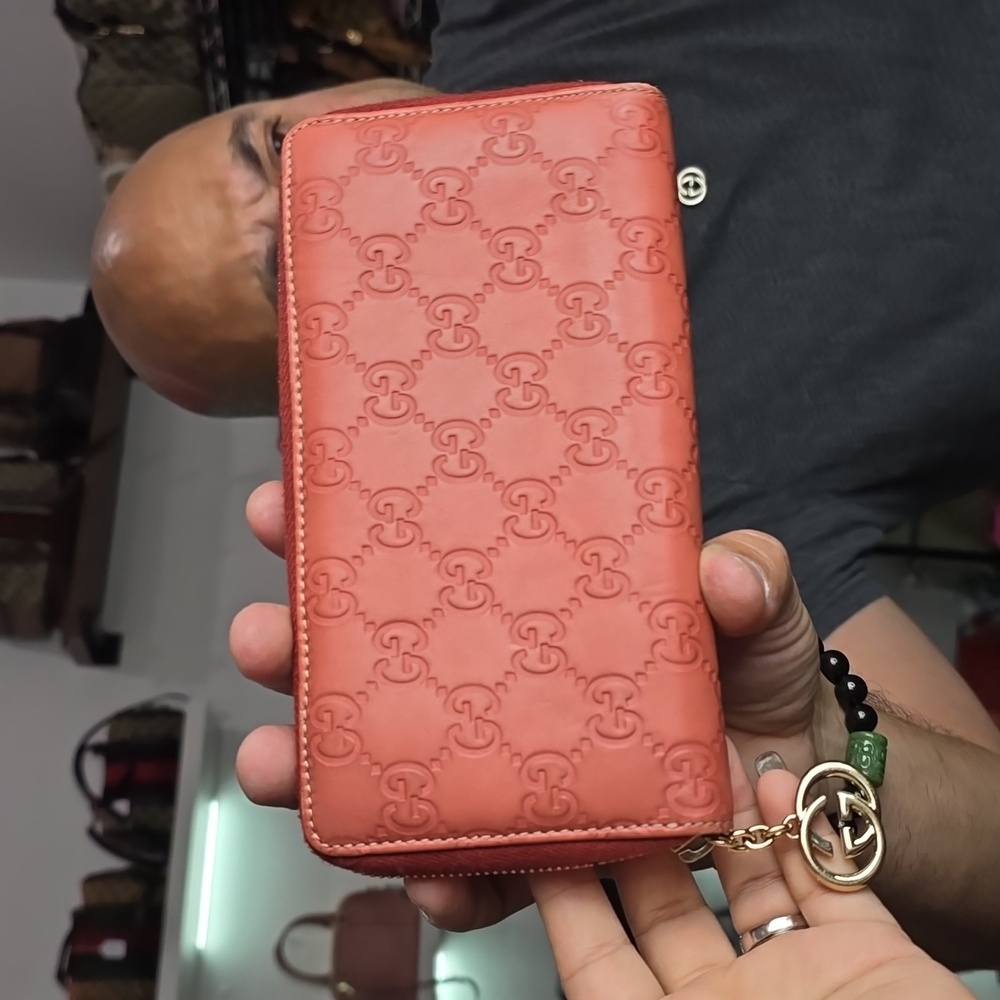 Gucci Coral GG Embossed Zip Wallet